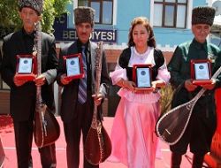 Aşık Şenlik'e vefa